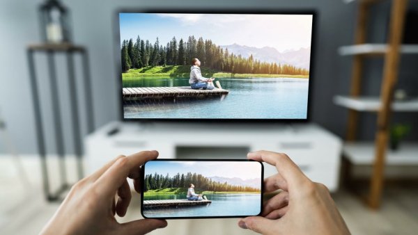 Как подключить телефон к телевизору: через USB кабель или по WiFi
