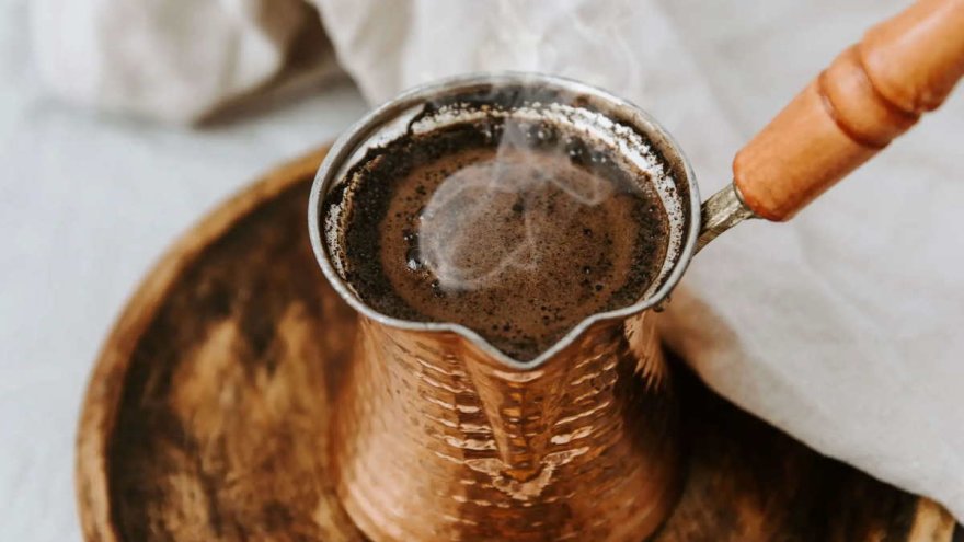 Как сварить кофе дома в турке на газовой плите? Известные рецепты бодрящего напитка